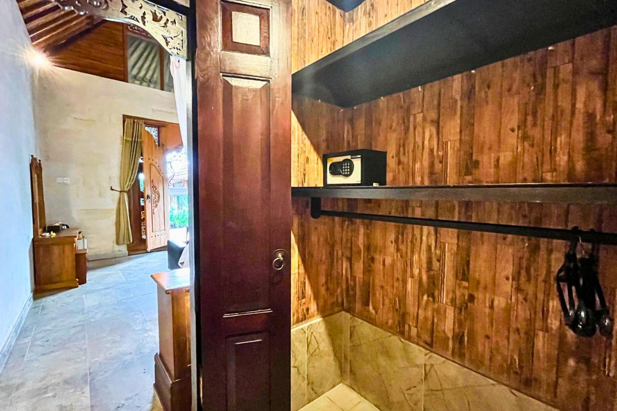 Villa Pastiny Santy Sidemen Sidemen  Room photo